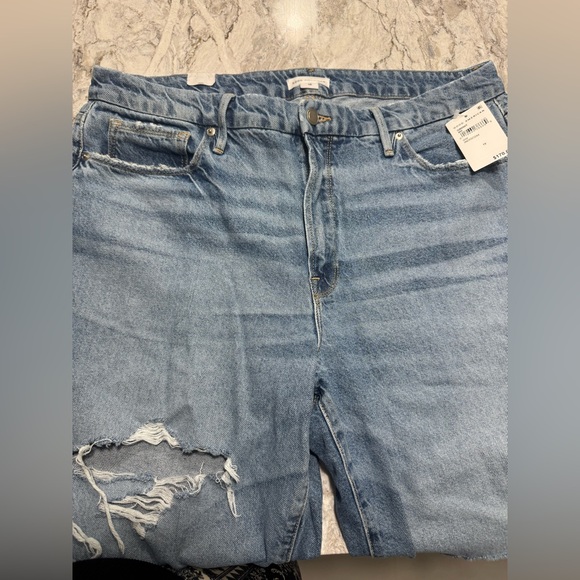 NWT Good American Good Boy
Distressed Indigo Jeans Size 15 - Picture 4 of 11